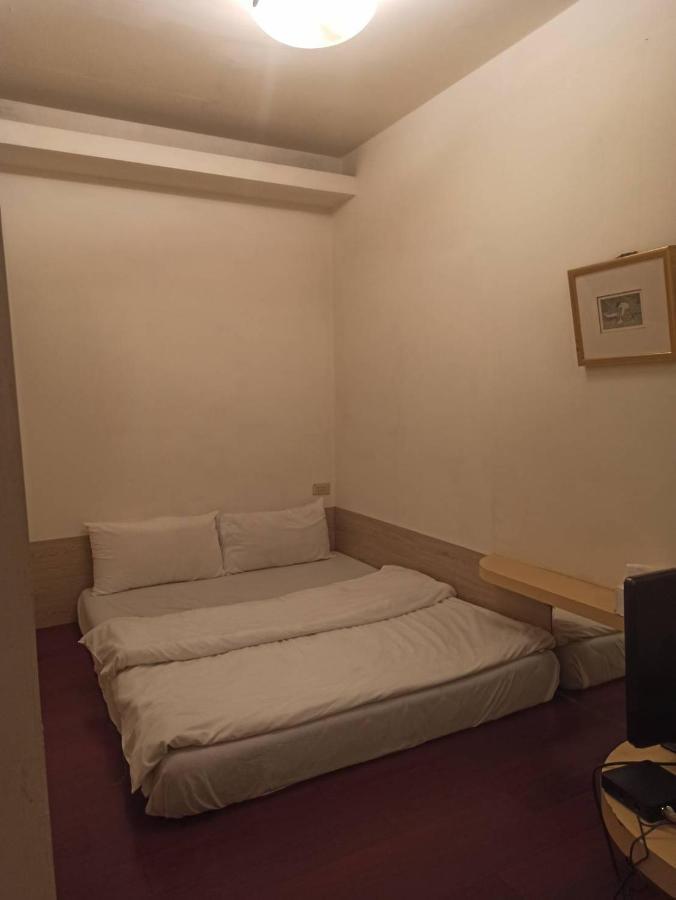 Hua Bin Hotel Yilan Bagian luar foto